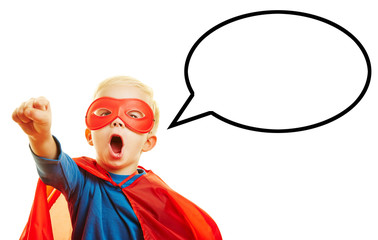 Kind als Superheld mit Sprechblase