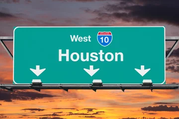 Papier Peint photo autocollant Lieux américains Houston Interstate 10 West Highway Sign with Sunrise Sky