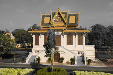 Pavillon mit Palme im Königspalast in Phnom Penh
