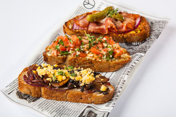 sandwiches with stuffing on parchment