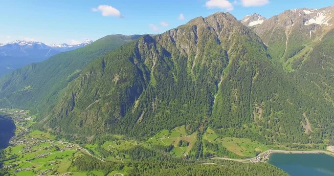 Aerial 4k - Valle di Poschiavo - Vista verso Tirano - Canton Grigioni - Svizzera 