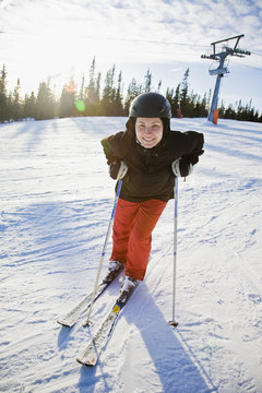 Women resting in ski slope