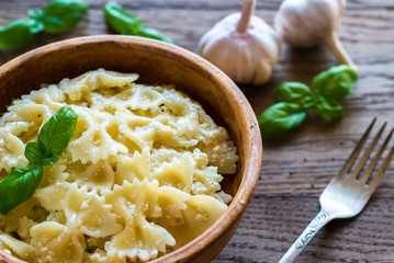Farfalle pasta with alfredo sauce