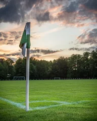Rideaux velours Foot Coucher de soleil avec terrain de football - Burg, Brandebourg.