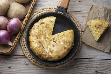 Tortila de patatas (typical food spain)
