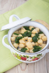 chickpeas with spinach