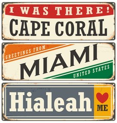 Fototapeta premium Retro tin signs collection with USA cities