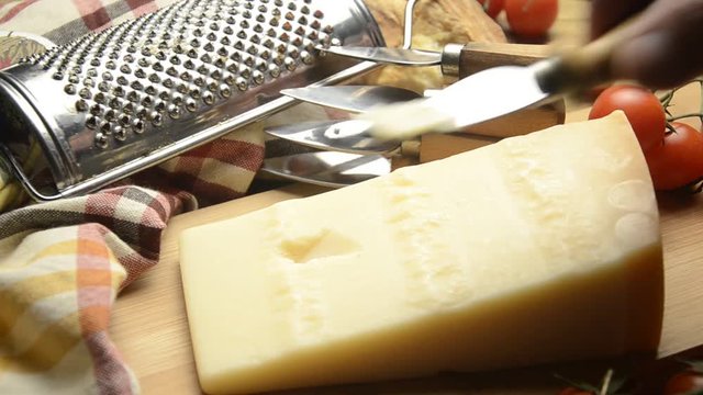 Грана падано Grana Padano 格拉娜·帕達諾芝士 グラナ・パダーノ 그라나 파다노 Ser сыр Formaggio Cheese Queso Italia 奶酪 チーズ 치즈