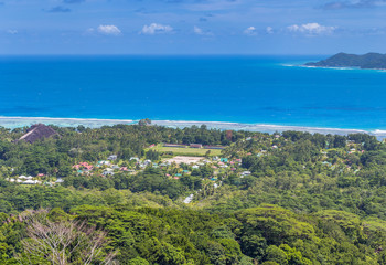 Fototapeta na wymiar panorama de L'Union, la Digue, Seychelles 
