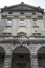 Obraz premium City Chambers on Royal Mile Street; Edinburgh