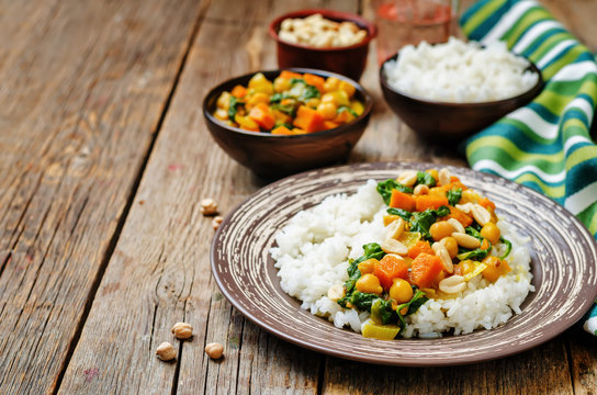 Sweet potato spinach chickpea curry with rice