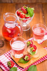 Fototapeta na wymiar hot strawberrys compote