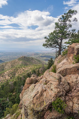 Fototapeta na wymiar View of Santa Fe, New Mexico from Atalaya Mountain