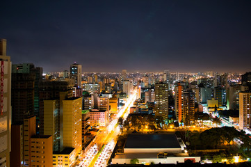 Fototapeta na wymiar Curitiba Noturna