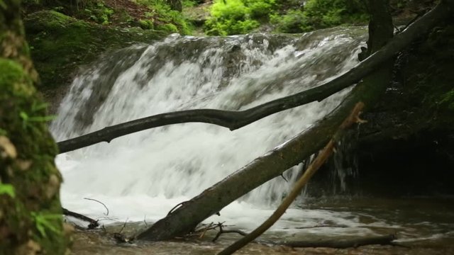 RAW-Video - Scheidegger Wasserfall im Allg&auml;u in S&uuml;ddeutschland 