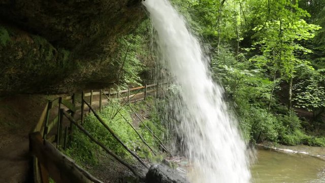 RAW-Video - Scheidegger Wasserfall im Allg&auml;u in S&uuml;ddeutschland 
