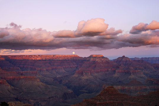 View of Grand Canyon at dusk