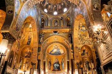 Papier Peint photo Palerme Intérieur de la chapelle Palatine avec ses mosaïques dorées, Palerme, Sicile, Italie