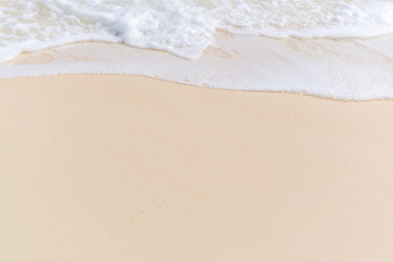 Fototapeta na wymiar Waves on the sand