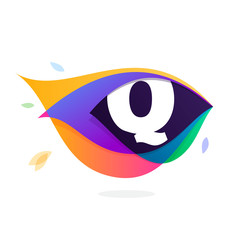 Letter Q logo in peacock feather icon.