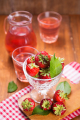 raw fresh srrawberry