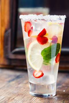 Lemonade with strawberry, mint and lemon