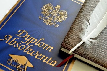 dyplom ukończenia szkoły © Pio Si