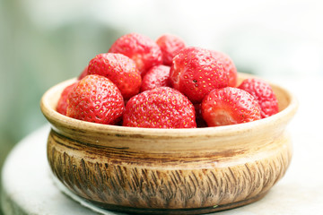 клубника на природе