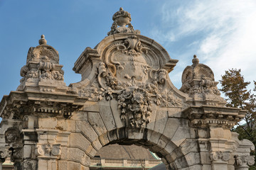 Fototapeta na wymiar Gate leading to the Royal Palace in Buda castle, Budapest
