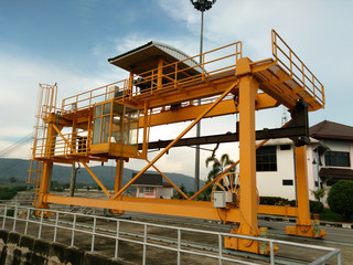 gantry crane  of dam