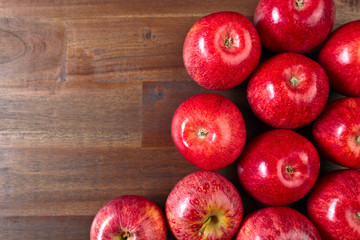 ripe juicy apples