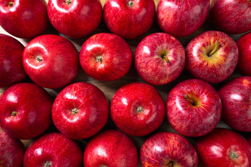 Fototapeta na wymiar ripe juicy apples