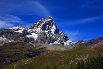 Fototapeta na wymiar Valle d'Aosta,il Cervino.