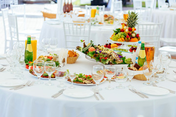Restaurant catering services