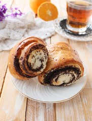 Sweet poppy roll