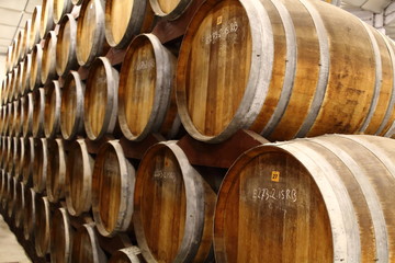 Oak Barrels 