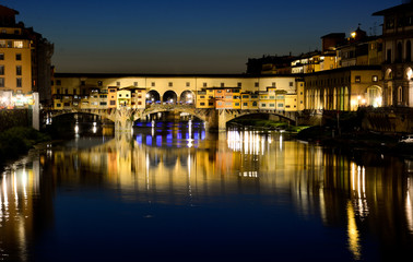 Fototapeta na wymiar Ponte Vecchio at night, Florence