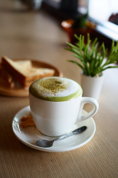 green tea latte art