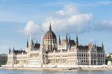 Obraz premium Hungarian Parliament Building on the Danube river in Hungary. Budapest.