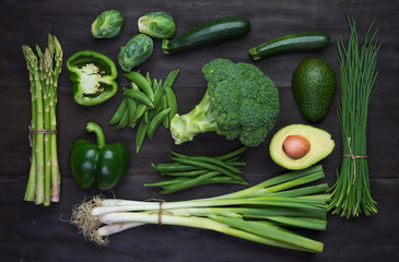 Légumes bio verts frais