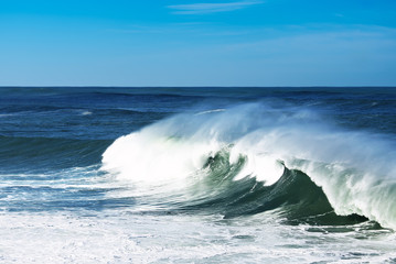 Naklejka premium Ocean Water Waves Background