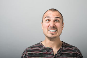 Obraz premium man surprised