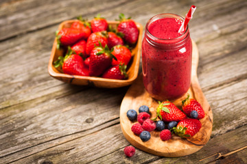 Fresh berry smoothie