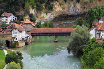 Fototapeta na wymiar Pont de Berne in Fribourg
