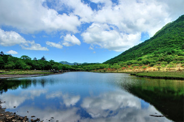 群馬県前橋市　赤城山　新緑の覚満淵