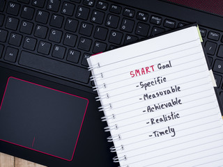 SMART goal on laptop 4
