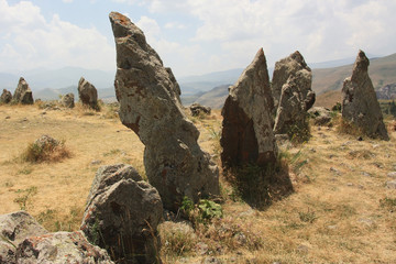Zorakarer ein bronzezeitliches Gräberfeld mit antiker Siedlung in Armenien. 