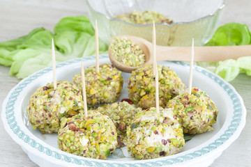 Pistachio Cheese Balls