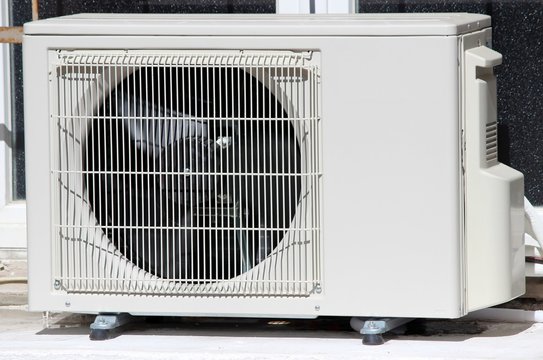 Unit&eacute; ext&eacute;rieure de climatiseur 