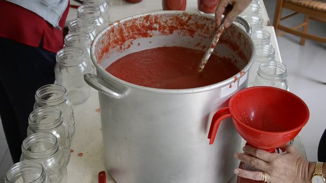San-Marzano-Tomate Pummarola 'e San Marzano Pomodoro S. Marzano dell'Agro Sarnese-Nocerino Sauce Salsa Tomatensauce Sugo Tomato トマトソース Tomatensaus Cucina italiana 番茄沙司 Sos pomidorowy 